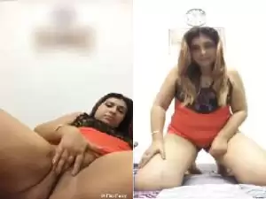 Today Exclusive-Hot Indian Bhabhi Showing Her Boobs and Pussy Part 13