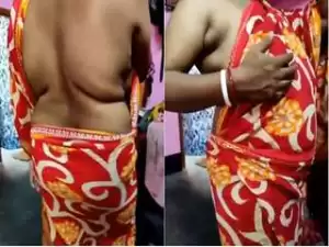 Today Exclusive- Desi Boudi Boobs Pressing and Dancing Part 2