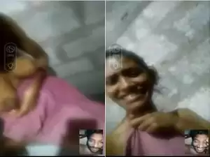 Today Exclusive- Desi Village GF Showing Her Boobs