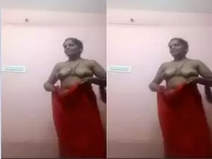 Today Exclusive- Mallu Bhabhi Changing Cloths