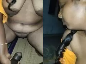 Today Exclusive- Desi Bhabhi Handjob