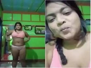 Today Exclusive- Sexy Desi Girl In Bikini