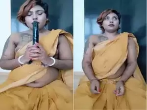 Today Exclusive- Horny NRI Tamil Girl Play With Dildo