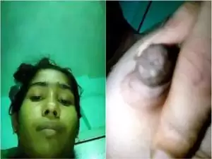 Today Exclusive- Desi Village Girl Showing Her Boobs Part 1