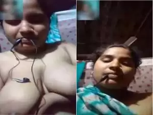 Today Exclusive- Desi Bhabhi Showing Her Boobs to Lover Video Call