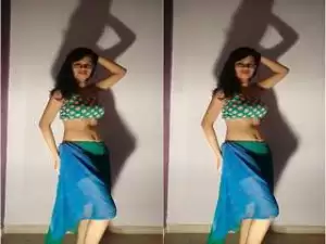 Today Exclusive-Hot Desi Girl Belly Dance