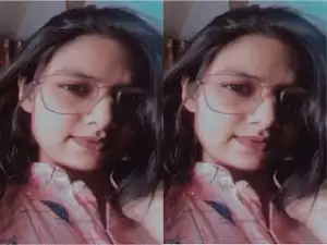 Today Exclusive- Hot Desi Girl Showing Her Boobs and Pussy On Video Call