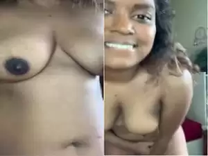 Today Exclusive- Sexy Indian Bhabhi Showing Her Boobs Part 2