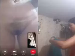 Today Exclusive- Desi Gf Showing Her Boobs and Pussy to Lover On Video Call part 1