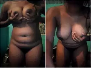 Today Exclusive- Tamil girl Showing Her Boobs