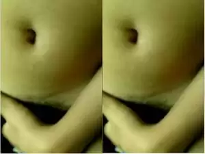 Today Exclusive-  Cute Paki Girl Showing her Boobs