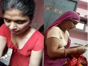 Today Exclusive- Desi Bhabhi Sleeping and Handjob