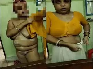 Today Exclusive- Boudi Changing Her Cloths Part 2