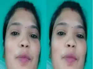 Today Exclusive- Desi Wife Give Handjob
