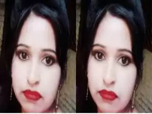 Today Exclusive- Desi Bhabhi Bathing