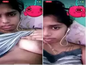 Today Exclusive- Cute Lankan Girl Showing Her Boobs