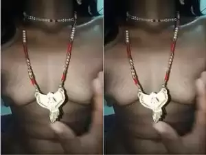Today Exclusive- Village wife Ridding Dick
