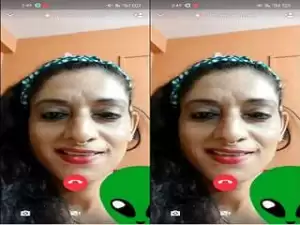 Today Exclusive- Horny Lankan Milf Showing Her Boobs and Pussy On Video Call