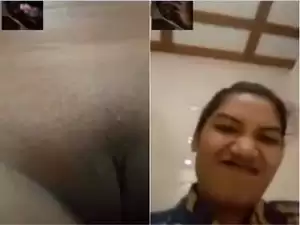 Today Exclusive- Bangla Girl Showing Her Pussy To LOver On Video Call