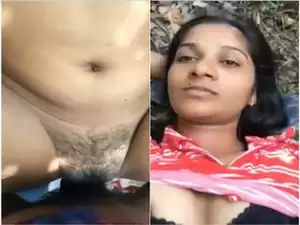 Today Exclusive- Desi Lover Out Door Fucking