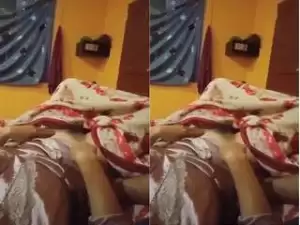 Today Exclusive-Horny Desi Girl Showing Her Pussy