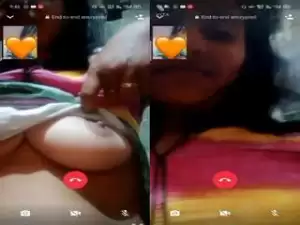 Today Exclusive- Desi Girl Showing Her Boobs and Pussy On Video Call