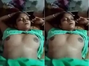 Today Exclusive- Desi Wife Boobs and Pussy Video Record By Hubby