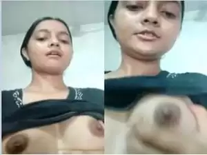 Today Exclusive- Cute Girl Play with Her Boobs Part 1