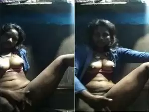 Today Exclusive- Sexy Bhabhi Masturbating