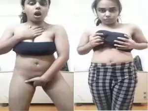 Today Exclusive- Horny Bangla Girl Fingerring