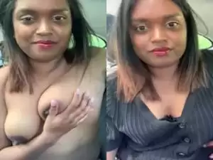 Today Exclusive- Horny NRI Girl Showing Her Boobs