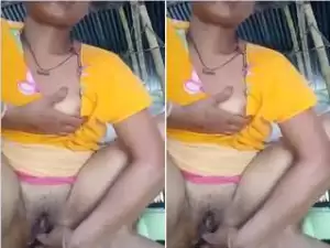 Today Exclusive- Village Bhabhi Fingerring