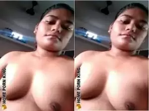 Today Exclusive- Desi Girl Showing her Boobs and Pussy