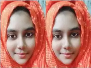 Today Exclusive- Desi Bangla Girl Showing Her Pussy