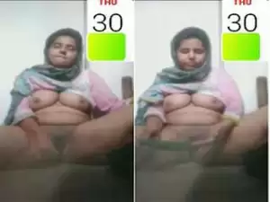Today Exclusive- Horny Paki Wife  Masturbating Part 2