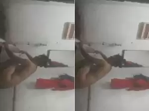Today Exclusive- Bangla Girl Record her bathing Video