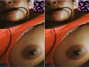Today Exclusive- Horny Bhabhi Showing her Boobs and Pussy On Video Call Part 2