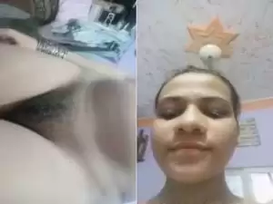 Today Exclusive- Cute Desi Girl Record Her Nude Selfie