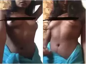 Today Exclusive- Cute Girl Shows Boobs