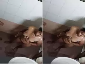 Today Exclusive- Tamil Couple Bathing Record In Hidden Cam