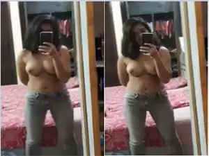 Today Exclusive- Cute Desi Girl Record Her Selfie
