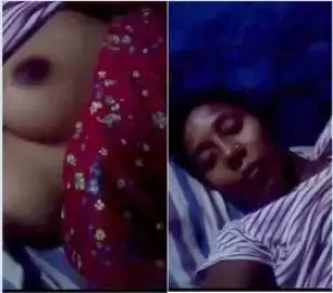 Today Exclusive- Desi Village Wife Showing Her Boobs