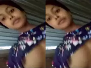 Today Exclusive- Bangla Girl Showing Her Boobs and Wet Pussy