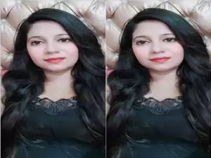 Today Exclusive- Sexy Paki Girl Showing Her Big Boobs