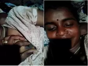 Today Exclusive- Tamil Wife Boobs Pressing and  Pussy Fingerring