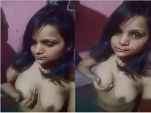 Today Exclusive- Cute Desi Girl Record her Nude Selfie For Lover