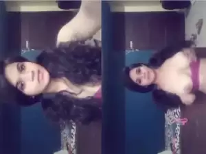 Cute Indian Girl Showing Her Boobs and Pussy