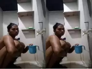 Today Exclusive – Horny Desi Bhabhi Showing Nude Body and Fingering  Part 2