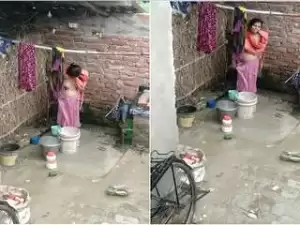 Today Exclusive –  Desi Bhabhi Outdoor Bathing Part 2
