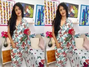 Today Exclusive – Super Hot Indian Girl Hot Live Show